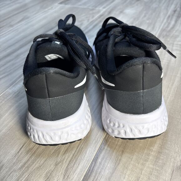 Nike Revolution 5 Womens Black White Athletic Shoes Size 8 - Picture 4 of 12